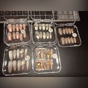 Elegant Press-On Nail Sets size xs